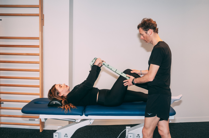 douleur pubis hanche conseils | Institut de Kinésithérapie | Paris et Ile-de-France